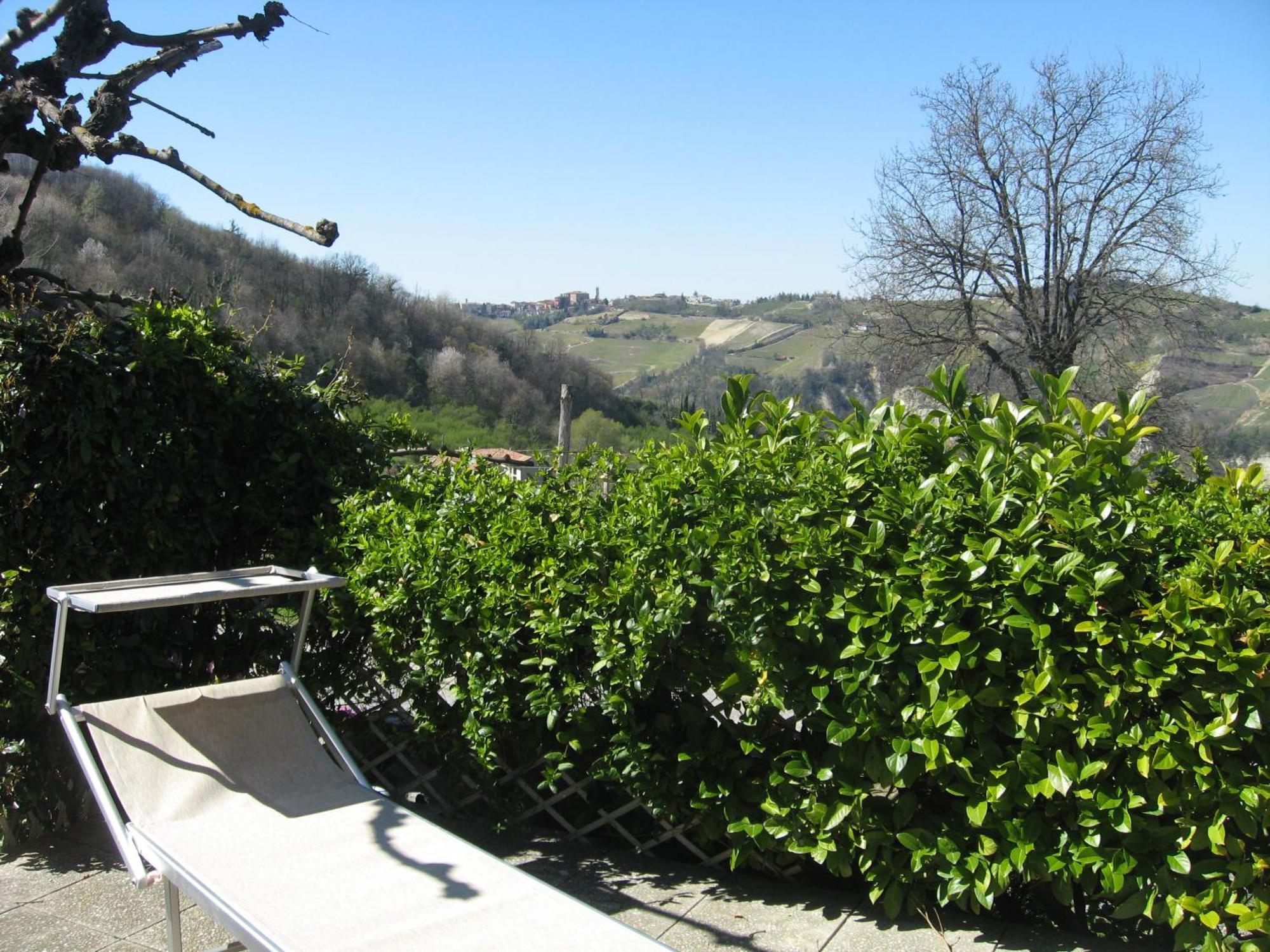 Agriturismo Cascina Serra Cossano Belbo Habitación foto