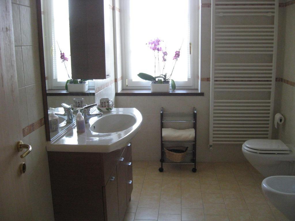 Agriturismo Cascina Serra Cossano Belbo Habitación foto