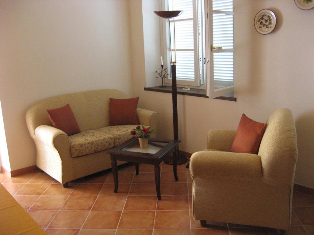 Agriturismo Cascina Serra Cossano Belbo Habitación foto